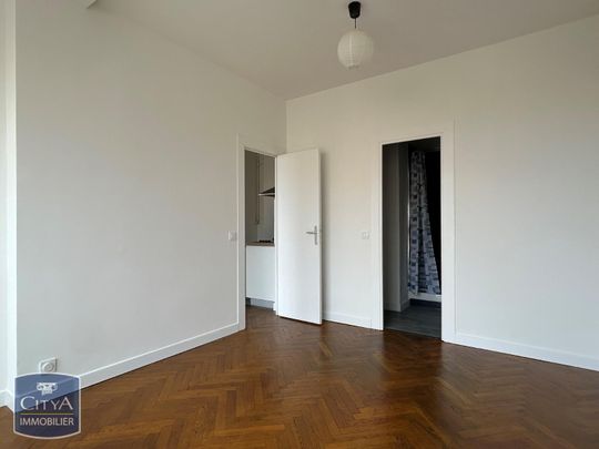 Location Appartement 2 pièces 39m² MARSEILLE 2ème - Photo 1
