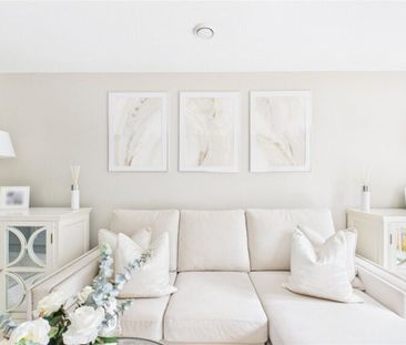 John Norman Grove, Lightwater, Surrey, GU18 - Photo 1