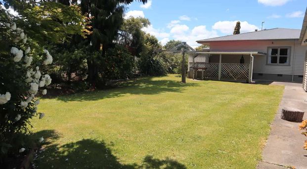 Charming 1950s Detached Flat in Feilding - Photo 1