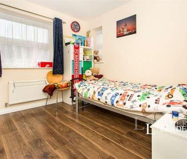 Halifax Road, Upper Cambourne, Cambridge, Cambridgeshire, CB23 - Photo 4