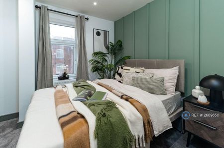 1 bedroom in a house share to rent - Photo 5