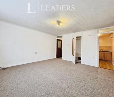 studio to rent Forton Road, Gosport, PO12 - Photo 2