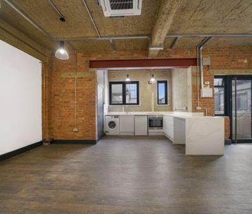 Studio to rent - Photo 2