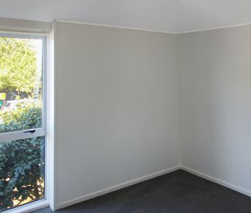 2/107 Holly Road, Merivale - Photo 3