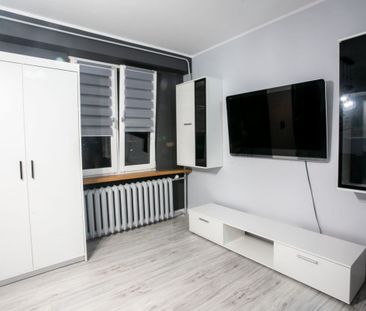 Urocza kawalerka w Pruszkowie + schowek 24 m² - Фото 3
