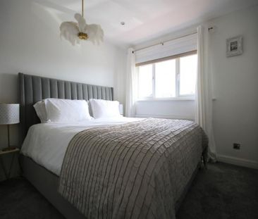 Hazelwood Road, Wilmslow - Photo 4