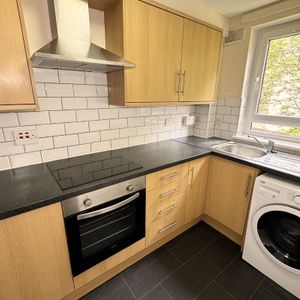 2 Bed, First Floor Flat - Photo 2