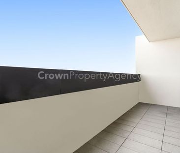 1 BEDROOM + STUDY ON LEVEL 26 - Photo 6