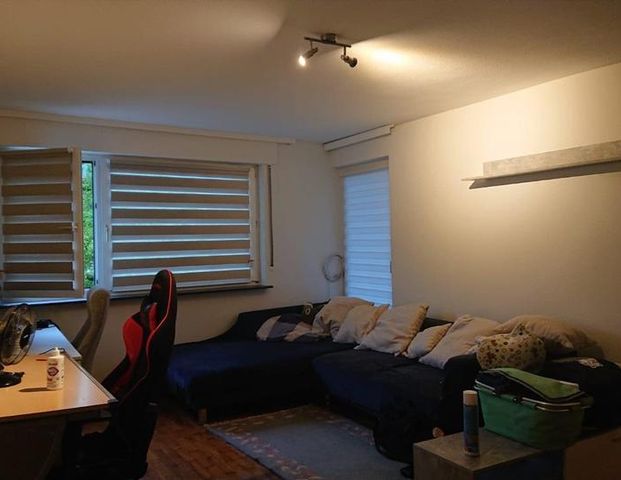 Schöne 2-Raum-Wohnung mit EBK und Balkon in Reutlingen - Photo 1