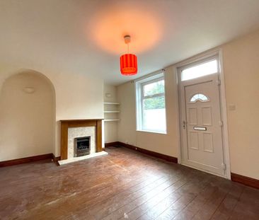 2 bedroom terraced house to rent - Photo 4