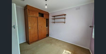 A Well-Loved Classic with Room to Move - Photo 3