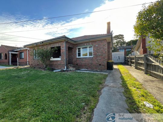 5 Sleeth Avenue, Dandenong - Photo 1