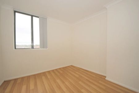 “In the Heart of the CBD, With district views” - Photo 4