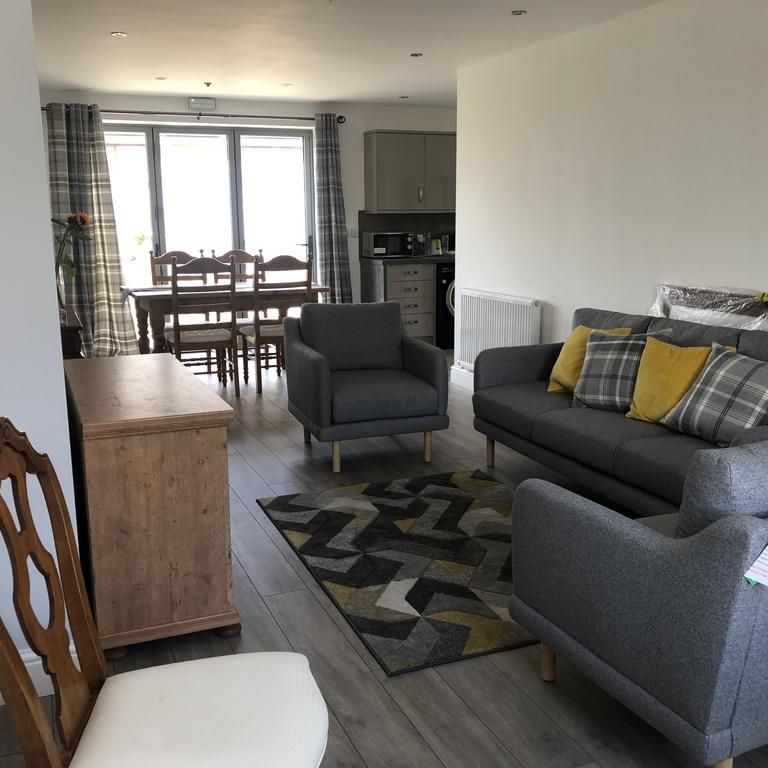 5 bedroom house to rent - Photo 1