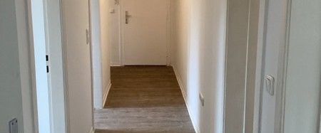 Sanierte 2,5-Zimmer-Wohnung in ruhiger Lage Dünebergs, Balkon - Photo 1
