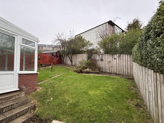 2 bedroom end of terrace house to rent - Photo 1