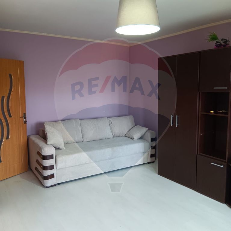 Chirie garsoniera 5 min de metrou Piata Muncii - Fotografie 1