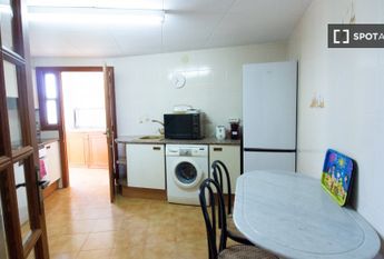 valencia, Valencian Community 46400