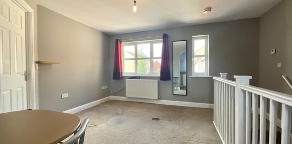 1 bedroom Apartment to let - Photo 2