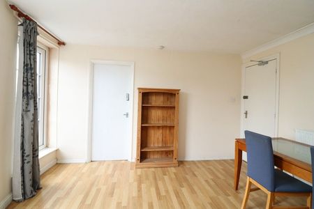 Room in a Shared Flat, Saunders Ness Road, E14 - Photo 2