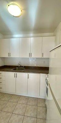 Spacious and Bright, JR-1 Bedroom Available NOW!!! - Photo 1