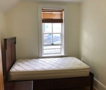 For Lease - 114 Durham Street, Kawartha Lakes, Ontario - Photo 6