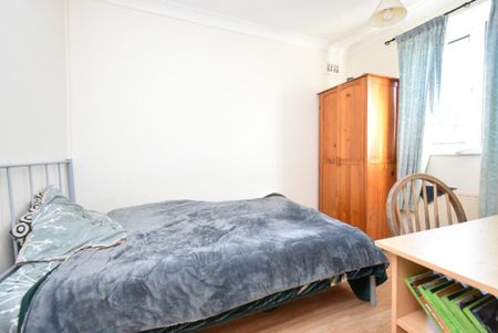 6 bedroom semi-detached house to rent - Photo 2