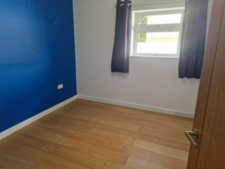 4 bedroom detached house to rent - Photo 3