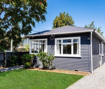 Charming 3 Bedroom House - Photo 4