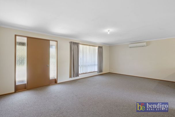 Neat & Convenient Living in Golden Square - Photo 1