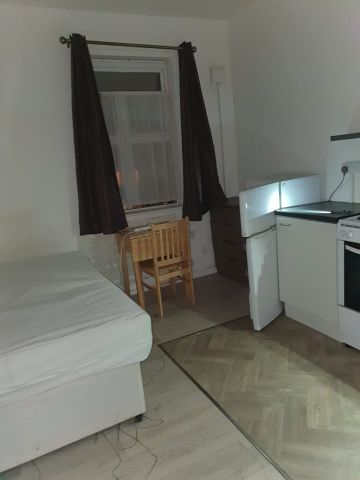 Studio Flat, Cyprus Road, N3 - Photo 5