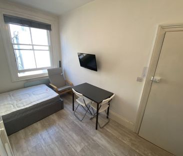 Studio Flat, Bedford Place, BN1 - Photo 1