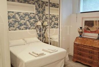 Villa-Parioli: Beautiful independent house with large private garden and terraces. Spacious living, formal dining, study-music room, sun room, 5 bedrooms, 4 bathrooms, parking. rif 163