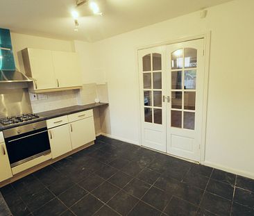 2 Bed Semi-detached house To Rent - Photo 2