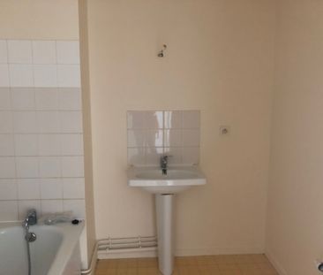 Location Appartement 3 pièces 77 m² La Châtre - Photo 6