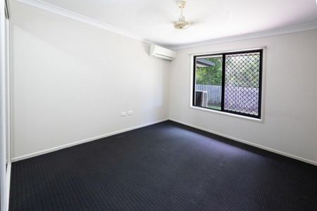 Modern Family Living in the Heart of Glenella - Photo 4