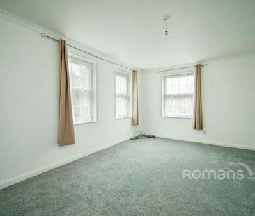 Foxhill, Crowthorne Road, Bracknell, Berkshire, RG12 - Photo 2