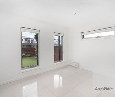 Located in the Heart of Tullamarine - Photo 3