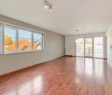 Lichtrijk 2-slaapkamerappartement met 2 terrassen + autostaanplaats... - Foto 1