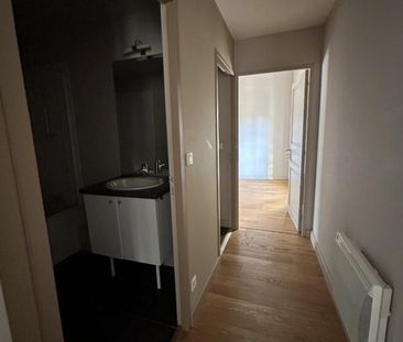 Location Appartement 2 pièces 64m² AGEN 47000 - Photo 4