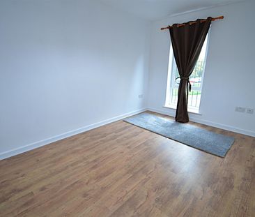 Old Chester Road, Birkenhead, CH41 - Photo 2