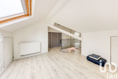 Pavillon 5 pièces de 128 m² à Lésigny (77150) - Photo 2