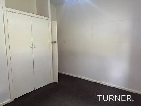 “2 Bedroom unit in convenient location” - Photo 2