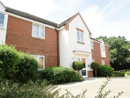 Jersey Drive, Winnersh, Wokingham, RG41 - Photo 2