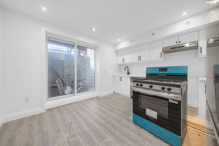 For Lease - 474 Montrose Avenue Unit# Lower, Toronto, Ontario - Photo 3