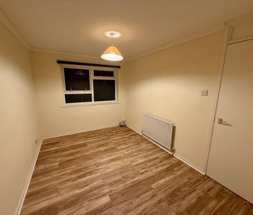 3 bedroom end of terrace house to rent - Photo 6