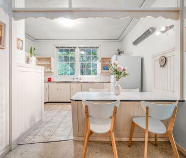 Family Home within West Pennant Hills Public catchment - Photo 4