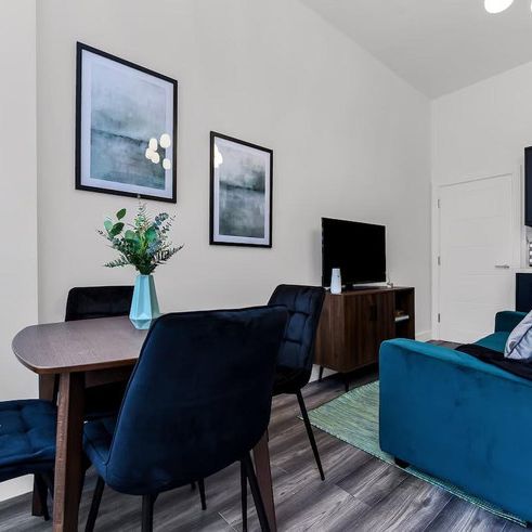 Elder Avenue - Photo 1