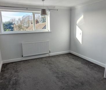 3 bedroom terraced house to rent - Photo 6