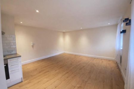 Studio to rent - Photo 5